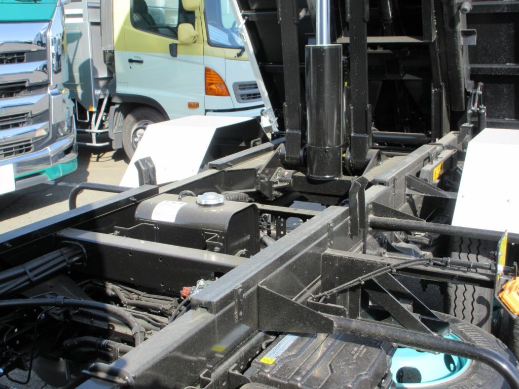 いすゞ フォワード 2PG-FRR90S3(2WD)の写真11