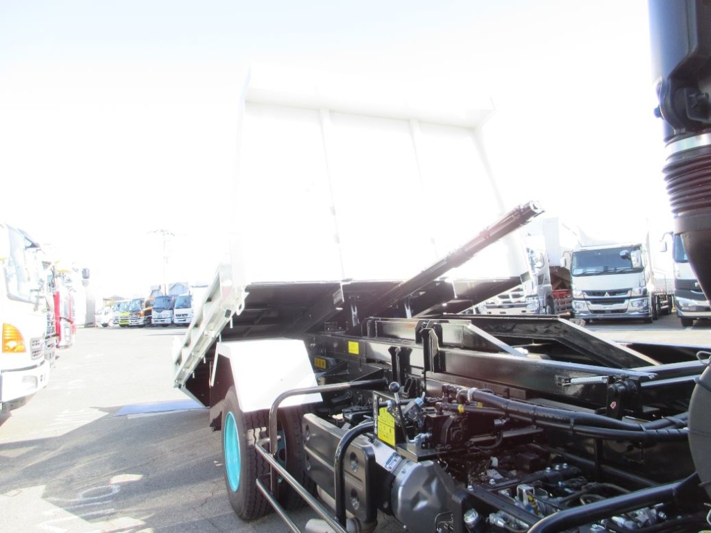 いすゞ フォワード 2PG-FRR90S3(2WD)の写真12