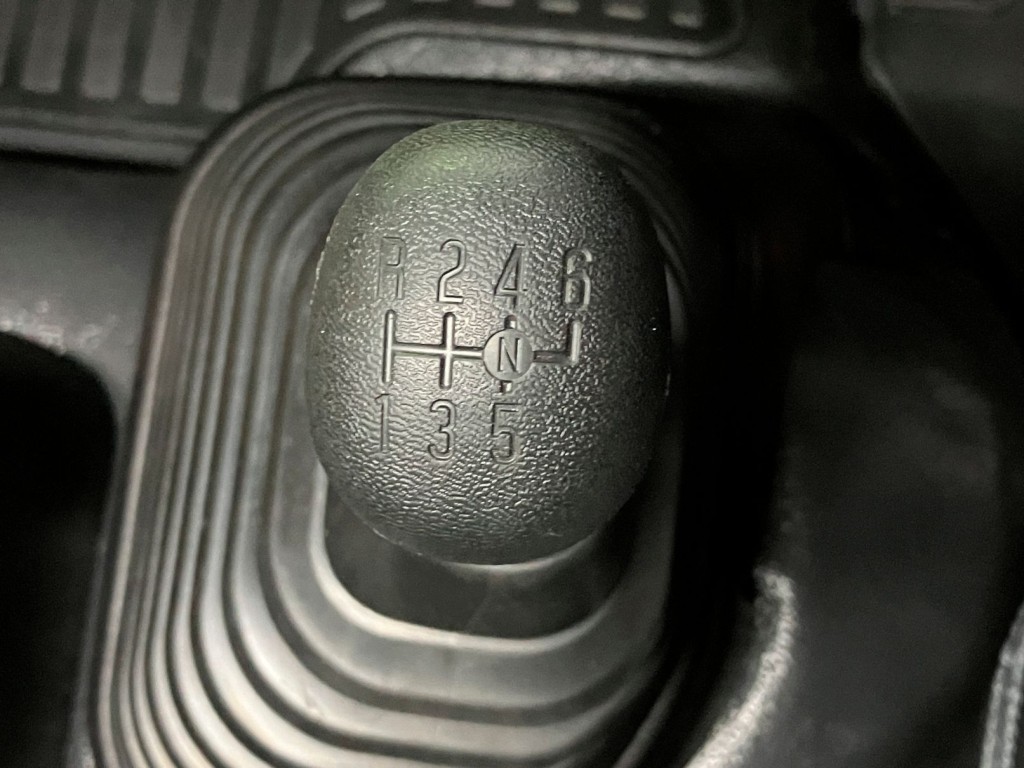 いすゞ フォワード 2PG-FRR90S3(2WD)の写真17