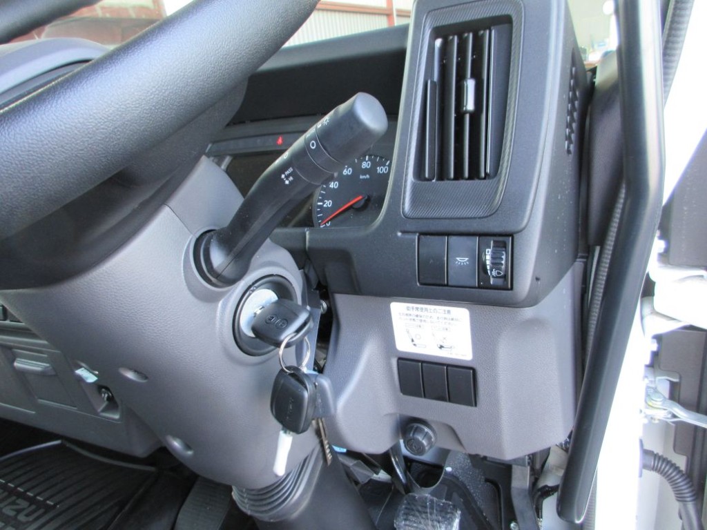 いすゞ フォワード 2PG-FRR90S3(2WD)の写真19