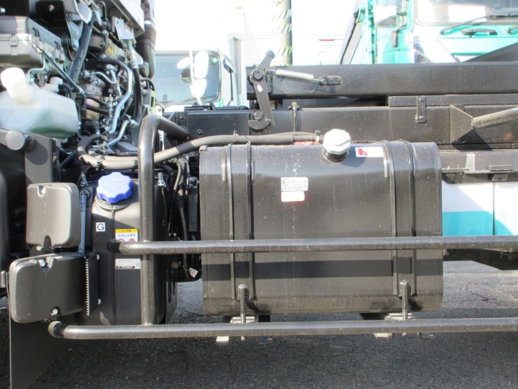 いすゞ フォワード 2PG-FRR90S3(2WD)の写真21