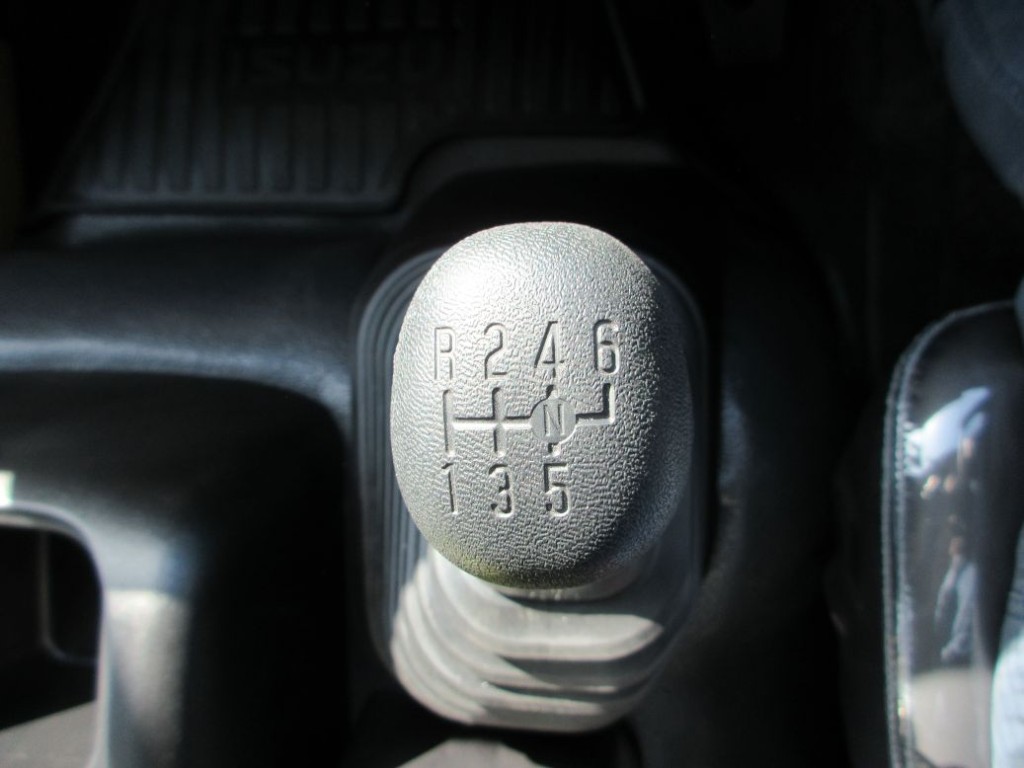 いすゞ フォワード 2PG-FRR90S3(2WD)の写真23