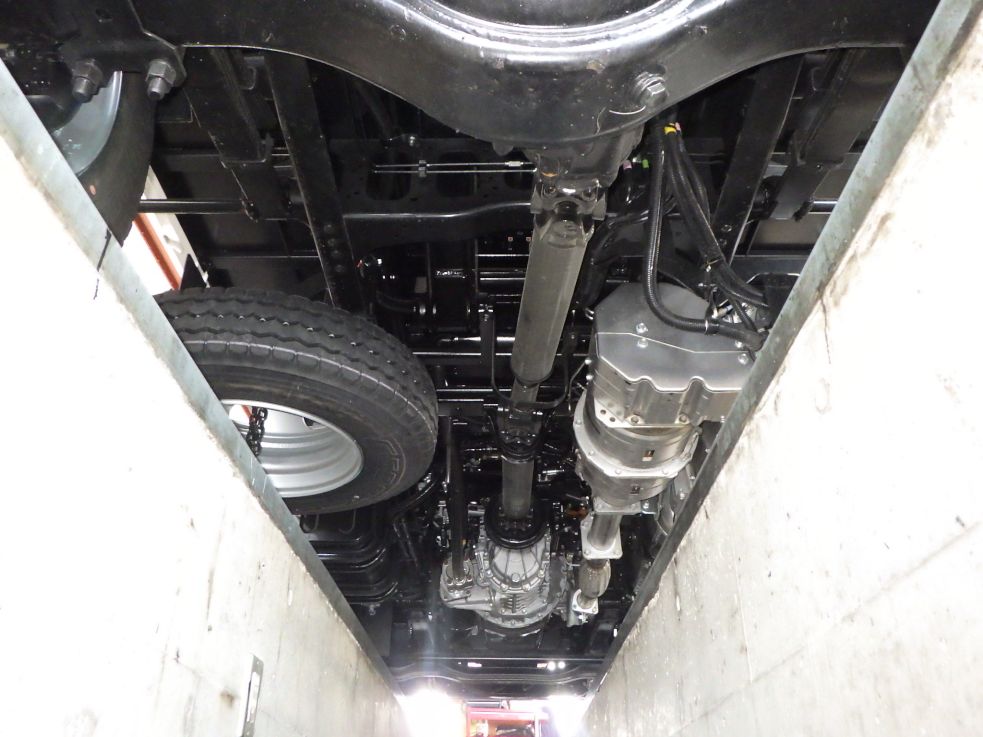 いすゞ フォワード 2PG-FRR90S3(2WD)の写真30
