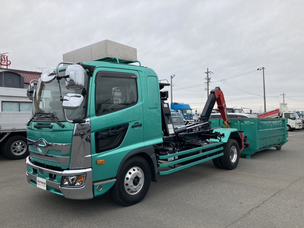 走行少ない箱付きの4トンフックロールです。|日野 レンジャー 2KG-FD2ABA(2WD)の写真1