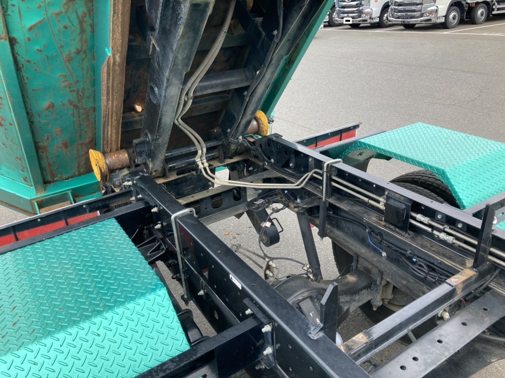 シャーシ周りの状態です。|日野 レンジャー 2KG-FD2ABA(2WD)の写真27