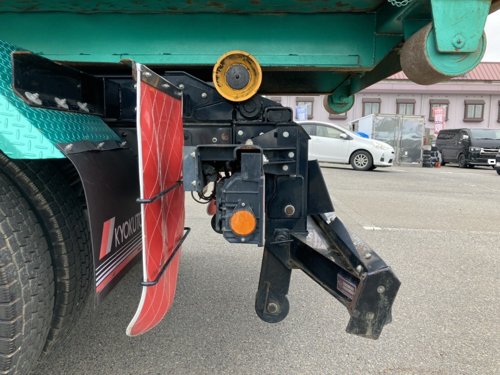 リアキャッキーが下がっている状態です。|日野 レンジャー 2KG-FD2ABA(2WD)の写真30