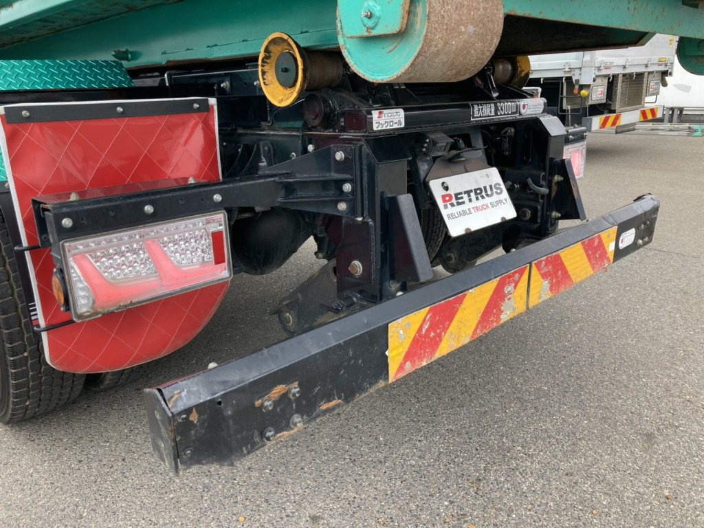 リアバンパーに曲がりが有ります。|日野 レンジャー 2KG-FD2ABA(2WD)の写真37