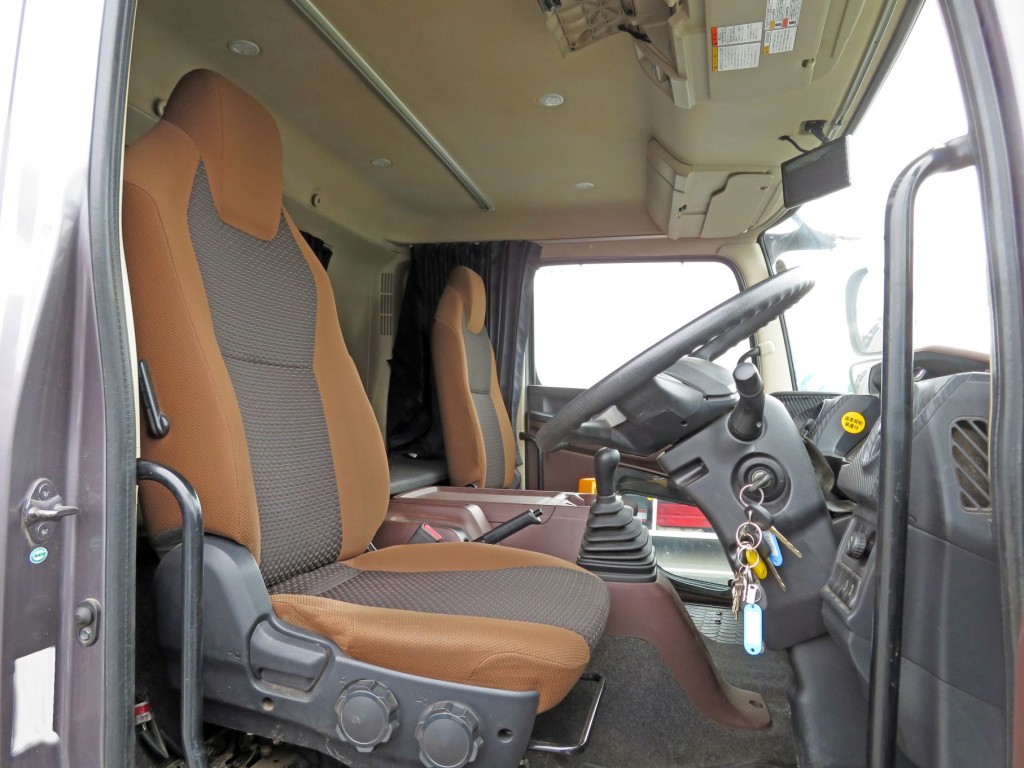 日野 レンジャー 2KG-GK2ABAの写真6