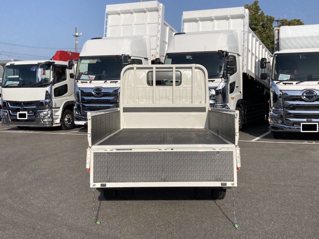 リアアオリを下ろした状態です。|日野 デュトロ 2KG-XZC605M(2WD)の写真13