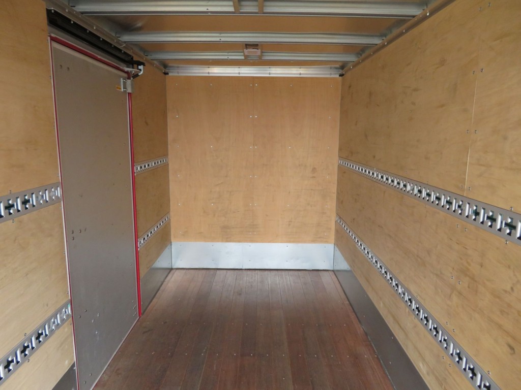 三菱 キャンター 2RG-FEAV0(2WD)の写真12