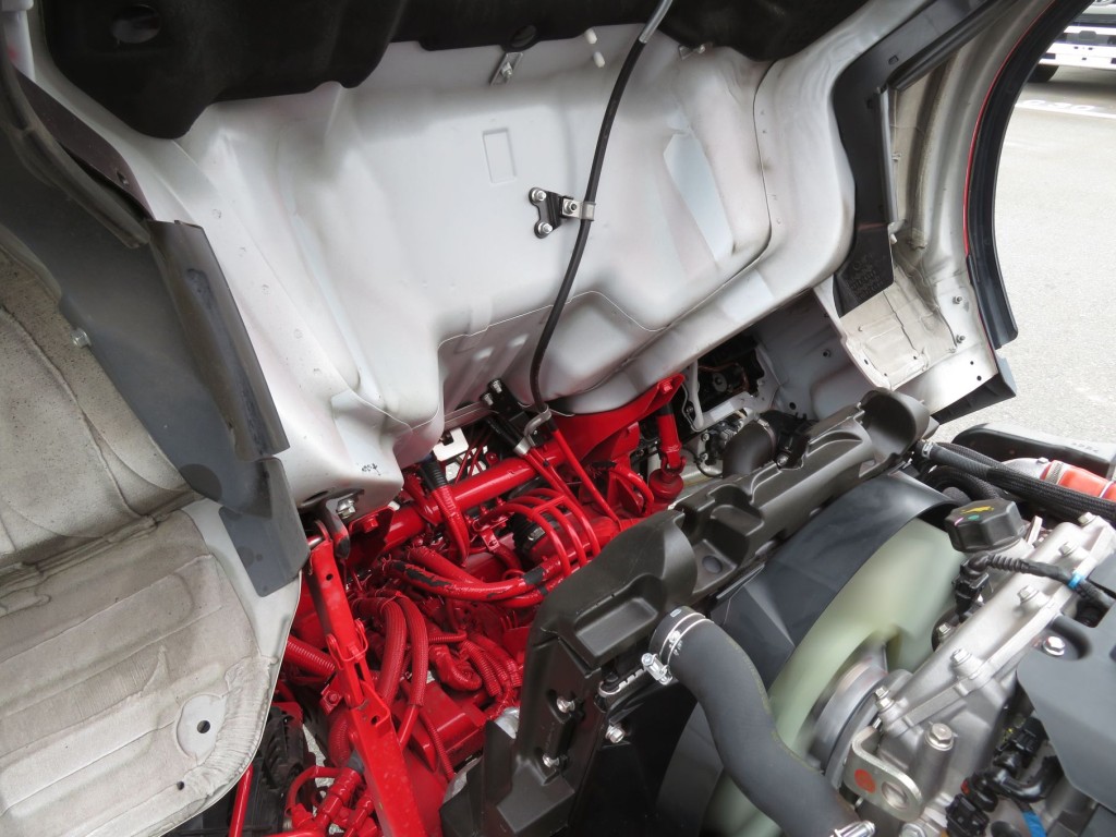 キャブ下面の状態です。|三菱 キャンター 2RG-FEAV0(2WD)の写真13