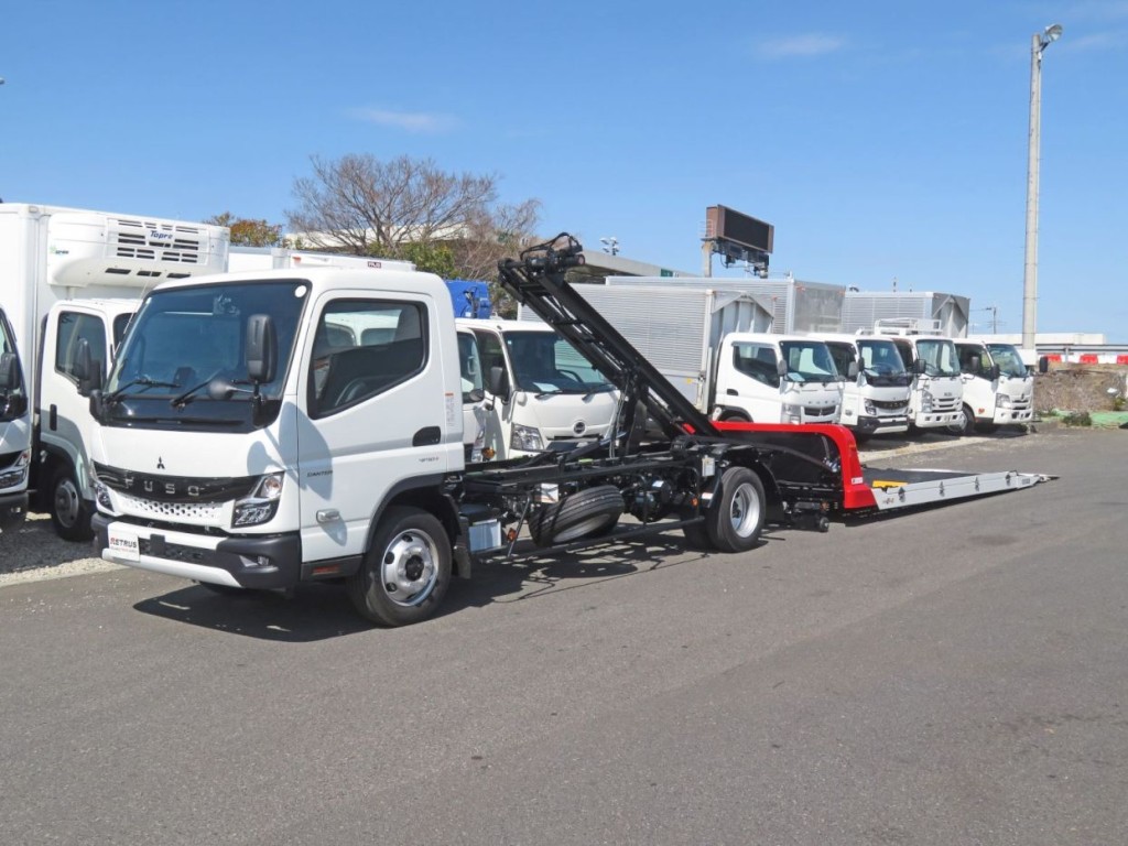 三菱 キャンター 2RG-FEB80(2WD)の写真1