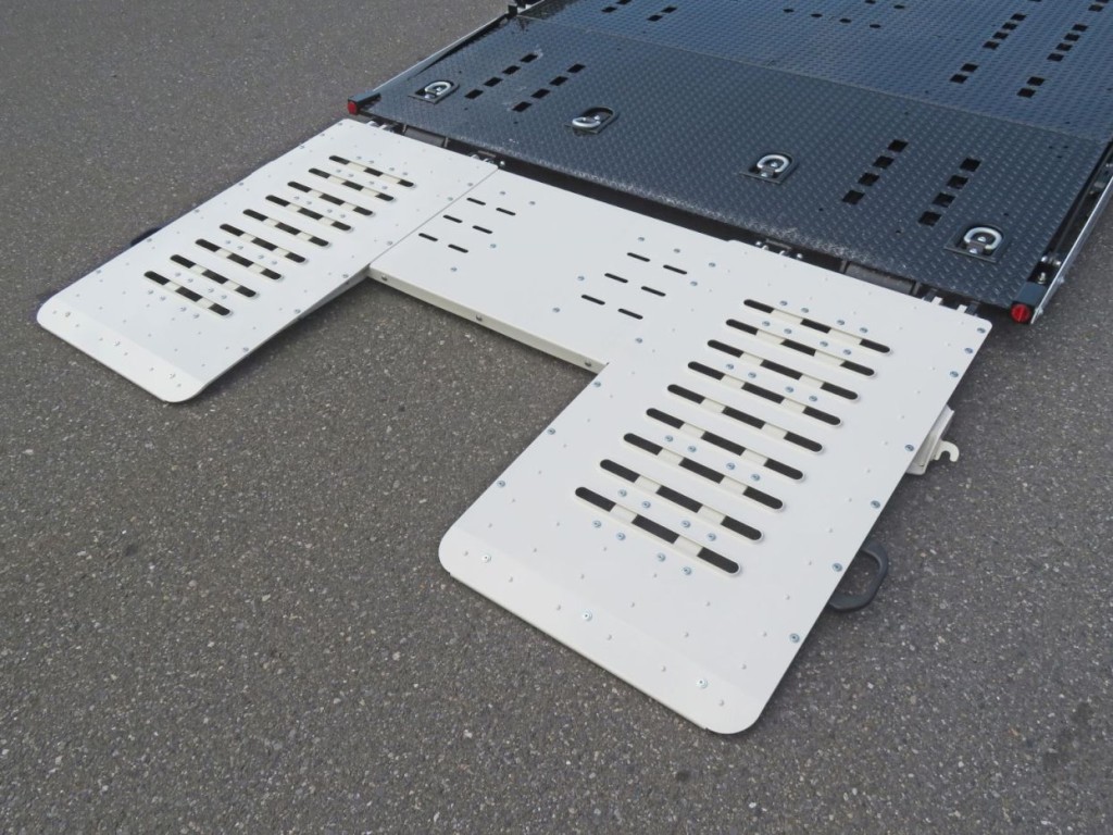 三菱 キャンター 2RG-FEB80(2WD)の写真15