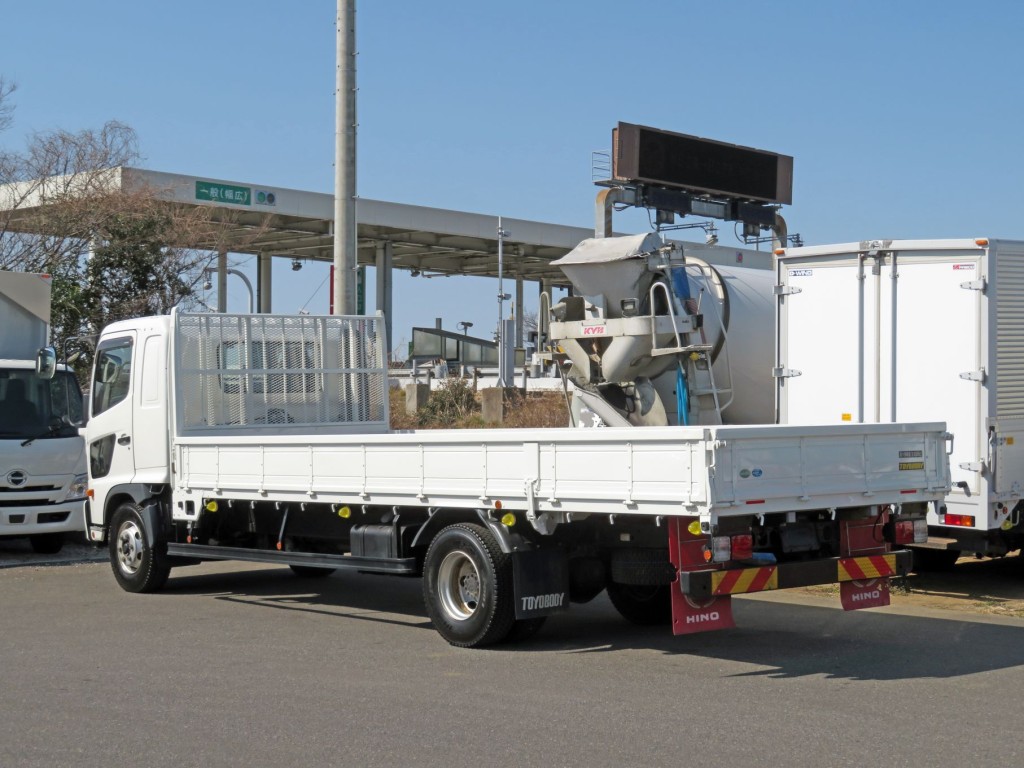 日野 レンジャー 2KG-FD2ABA(2WD)の写真3