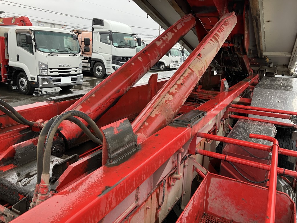 日野 プロフィア QKG-FS1EWEAの写真6