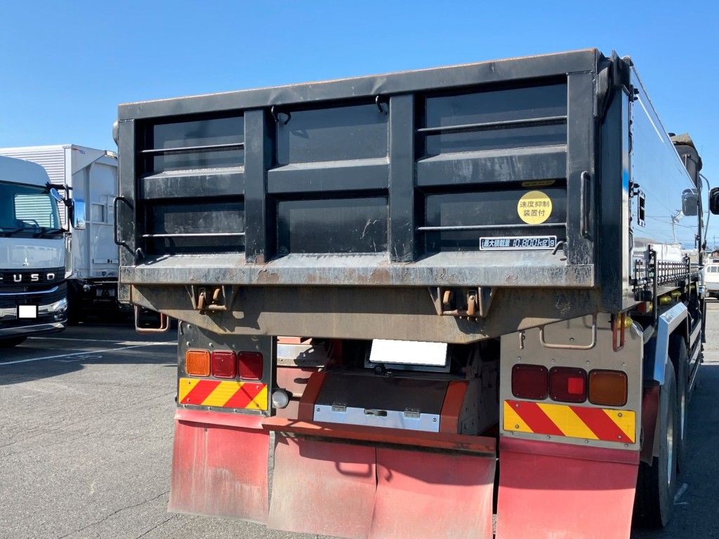 いすゞ ギガ QKG-CYM77AMの写真17