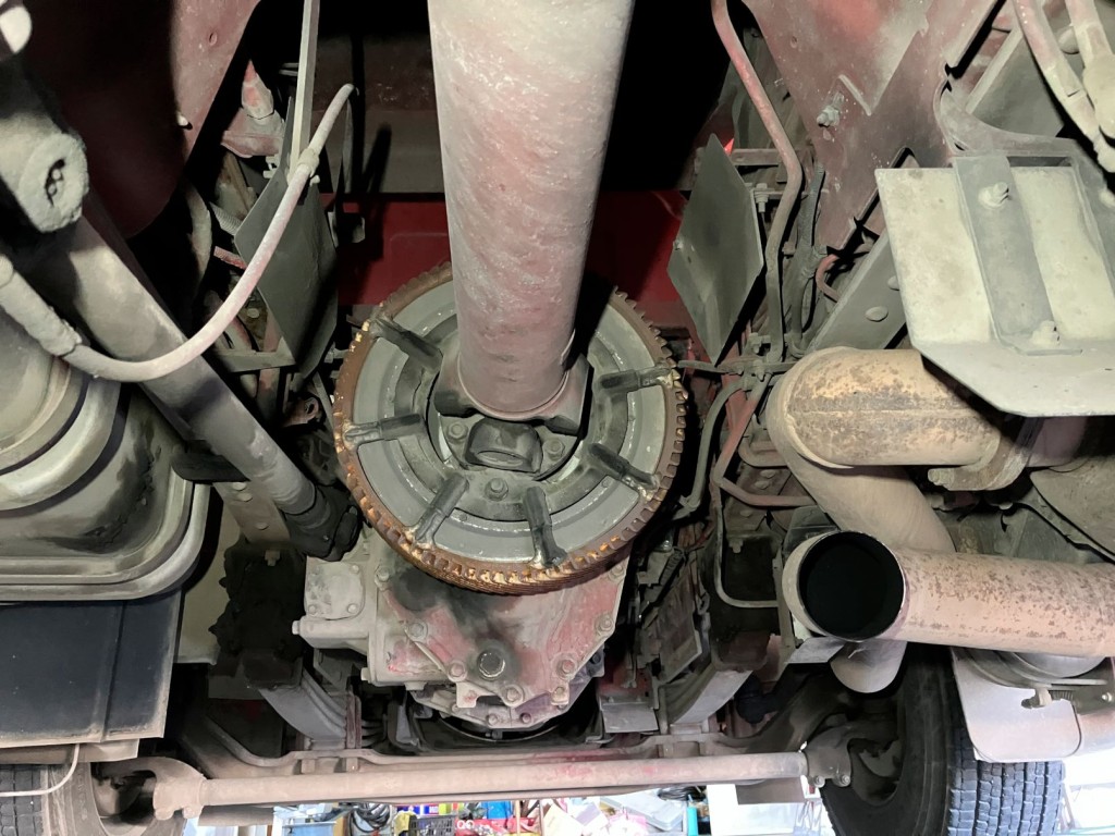 いすゞ ギガ QKG-CYM77AMの写真18