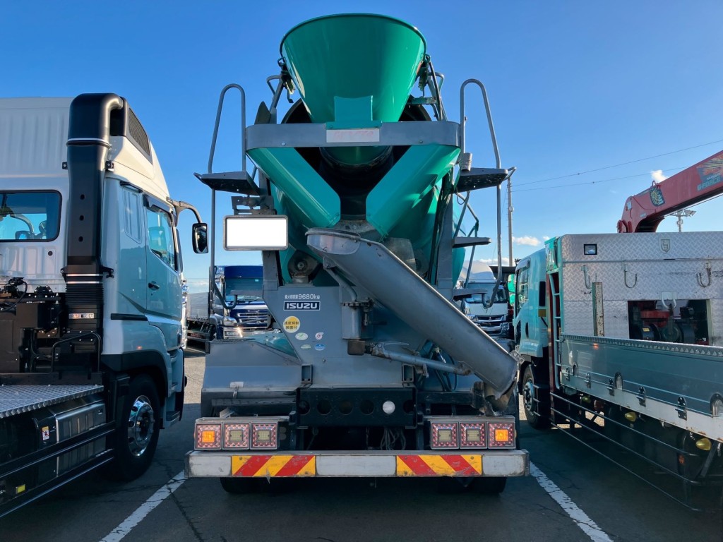 いすゞ ギガ QKG-CXZ77ATの写真7