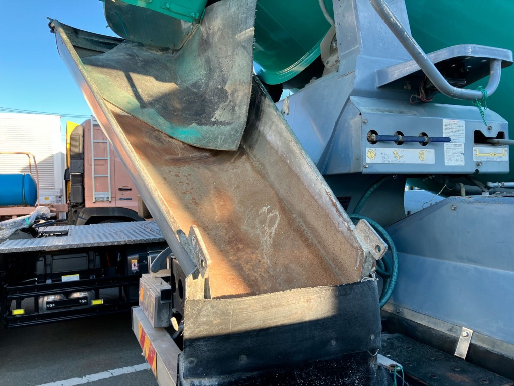 いすゞ ギガ QKG-CXZ77ATの写真12