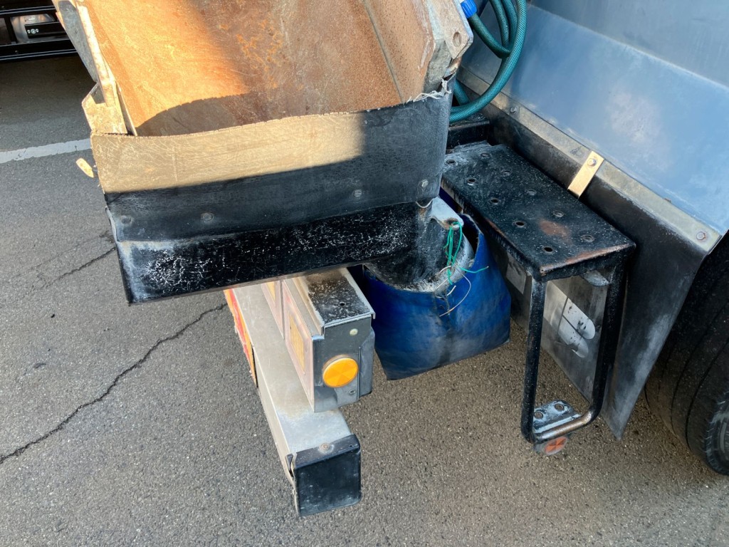 いすゞ ギガ QKG-CXZ77ATの写真13