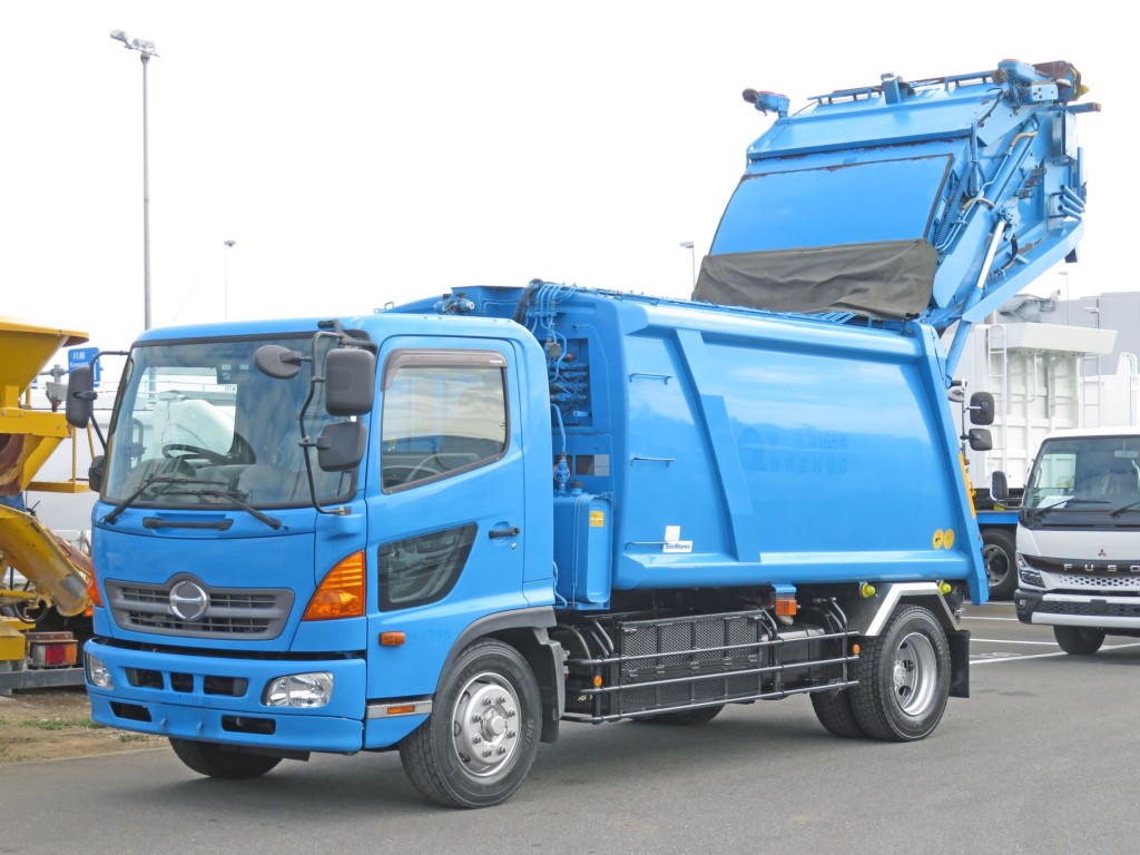 日野 レンジャー QKG-FJ7JGAAの写真1