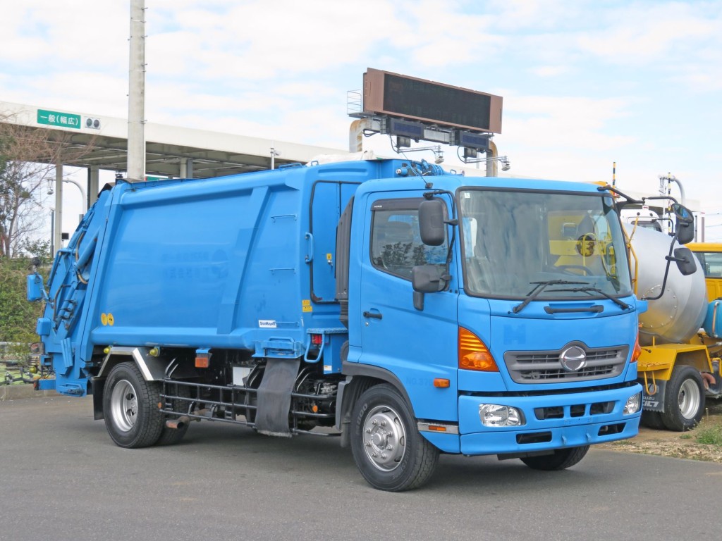 日野 レンジャー QKG-FJ7JGAAの写真2