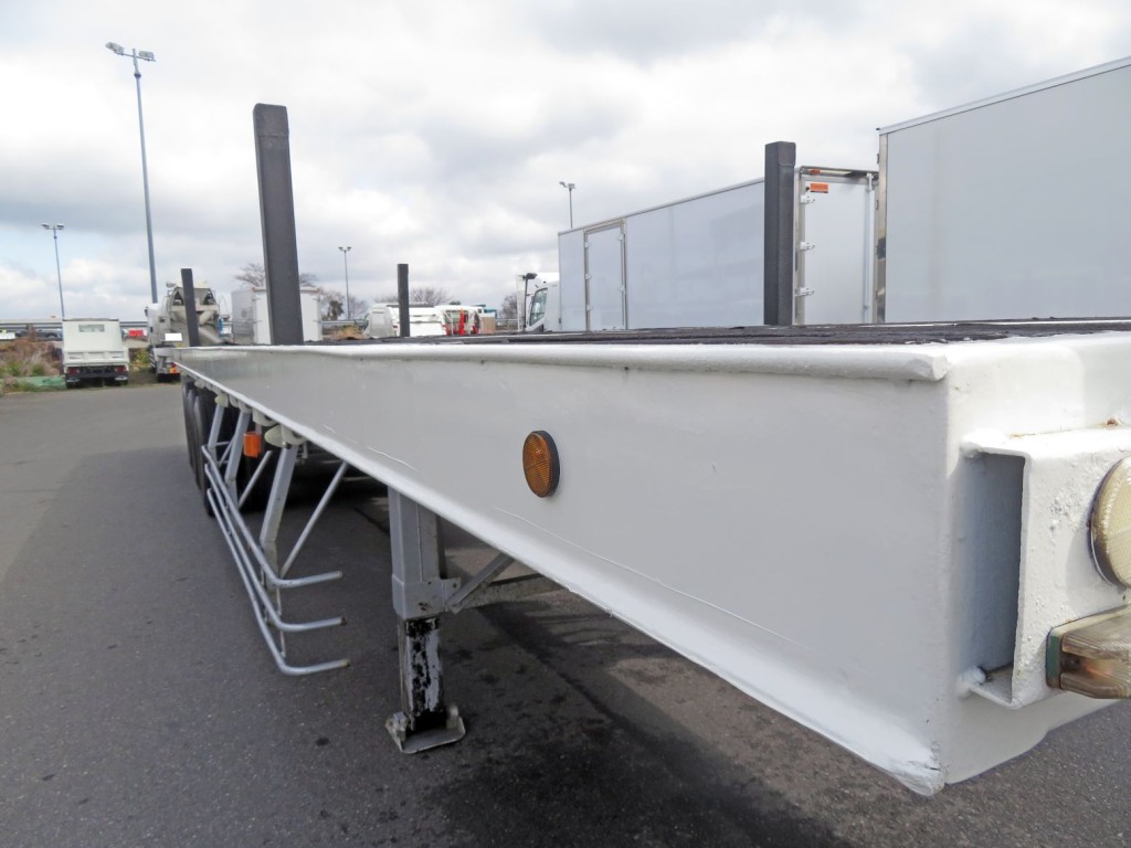 サイドレールの状態です。(大きい曲がりはありません)|東急 TF36H2C3の写真20