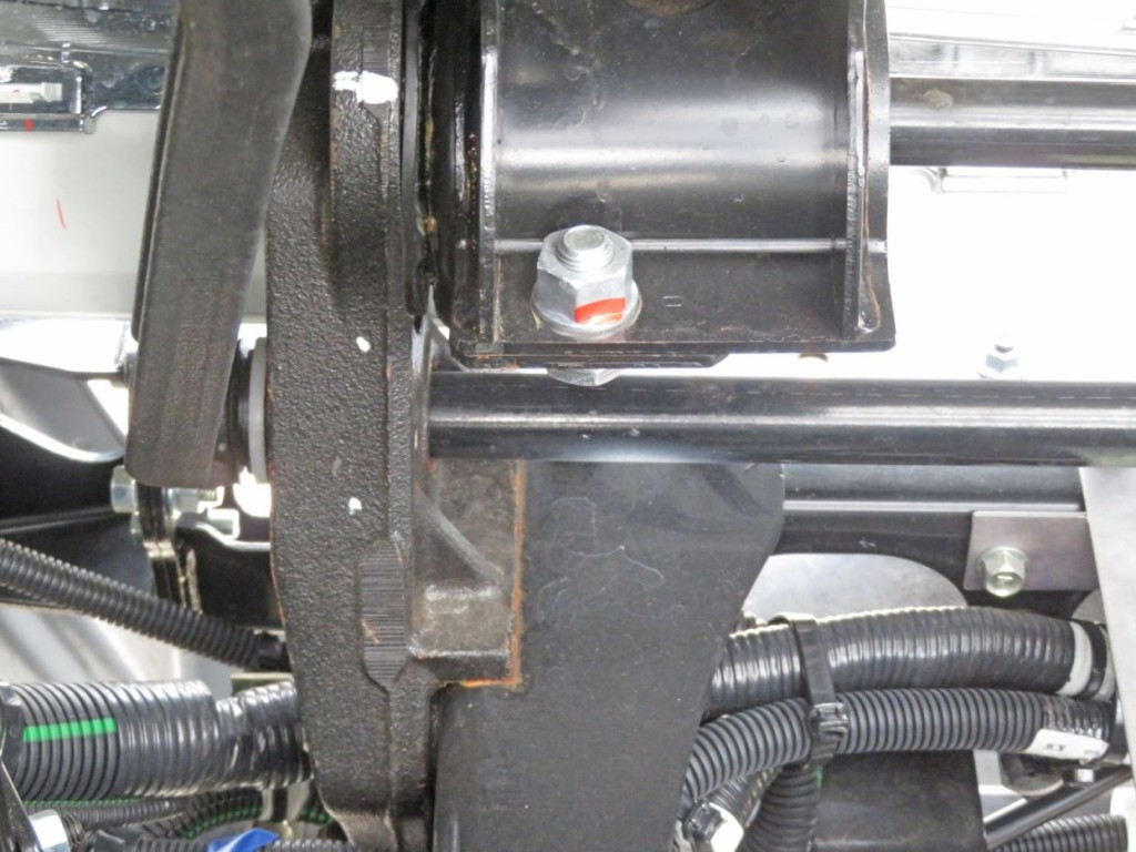 キャブ下部に軽い置きサビがあります。|三菱 ファイター 2KG-FK65F(2WD)の写真28