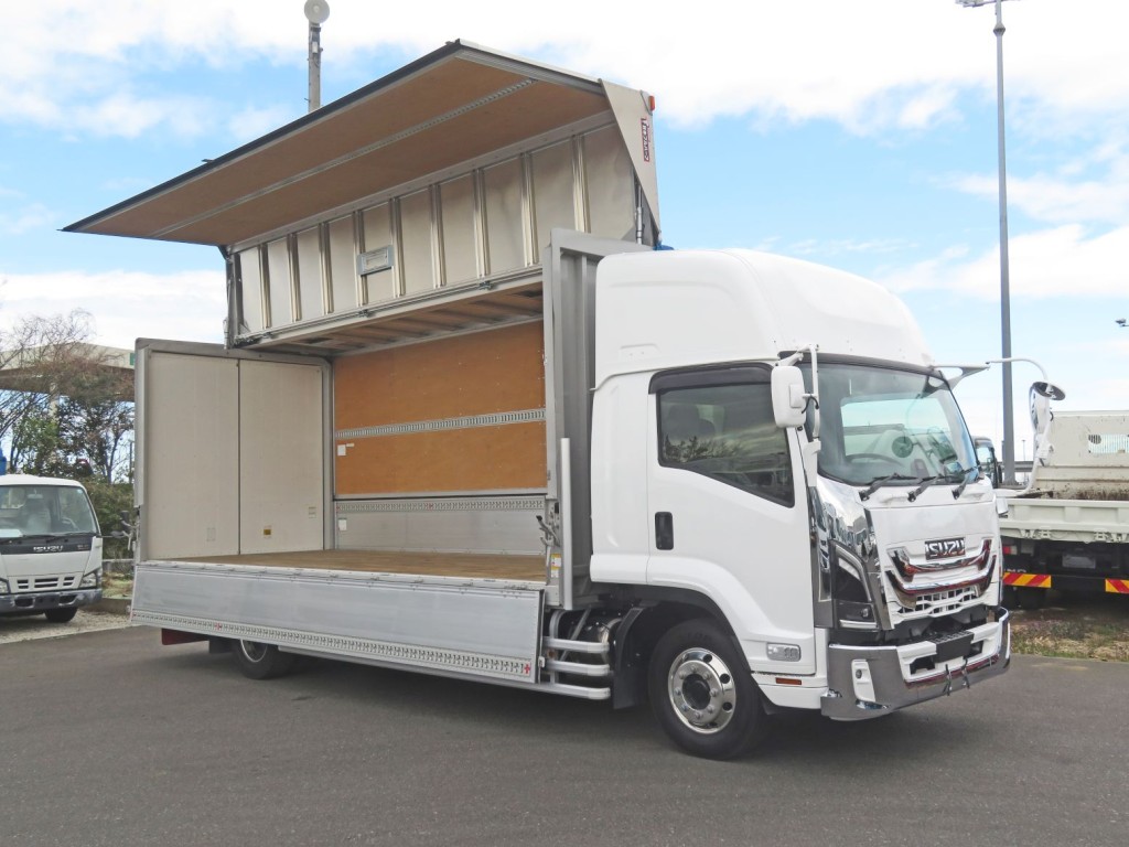 いすゞ フォワード 2RG-FTR90V4の写真2