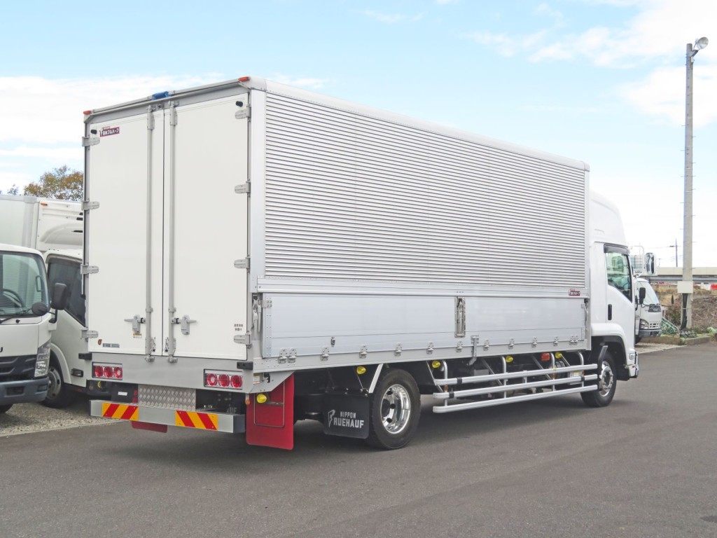 いすゞ フォワード 2RG-FTR90V4の写真4