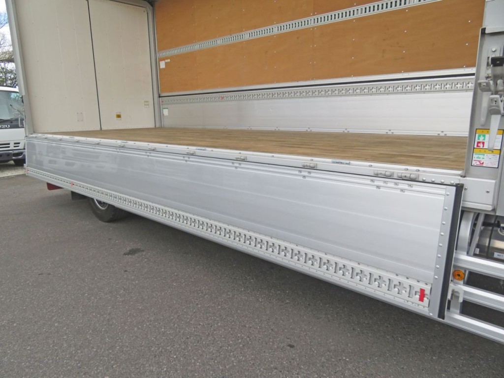 あおりの状態です。|いすゞ フォワード 2RG-FTR90V4の写真20