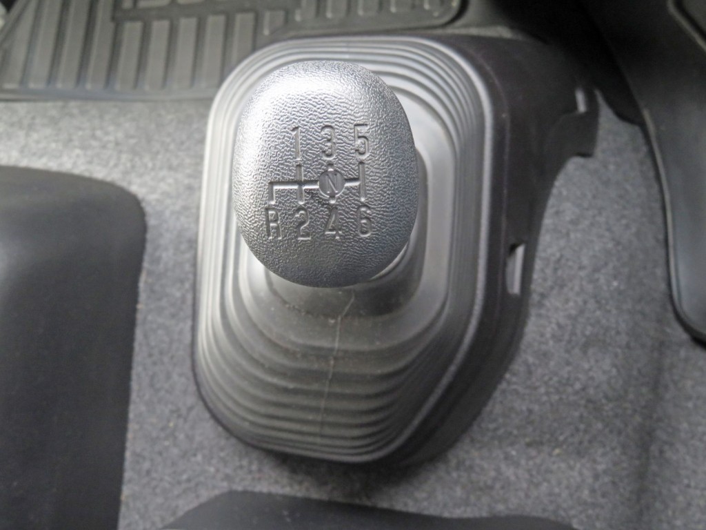 いすゞ フォワード 2RG-FTR90V4の写真34