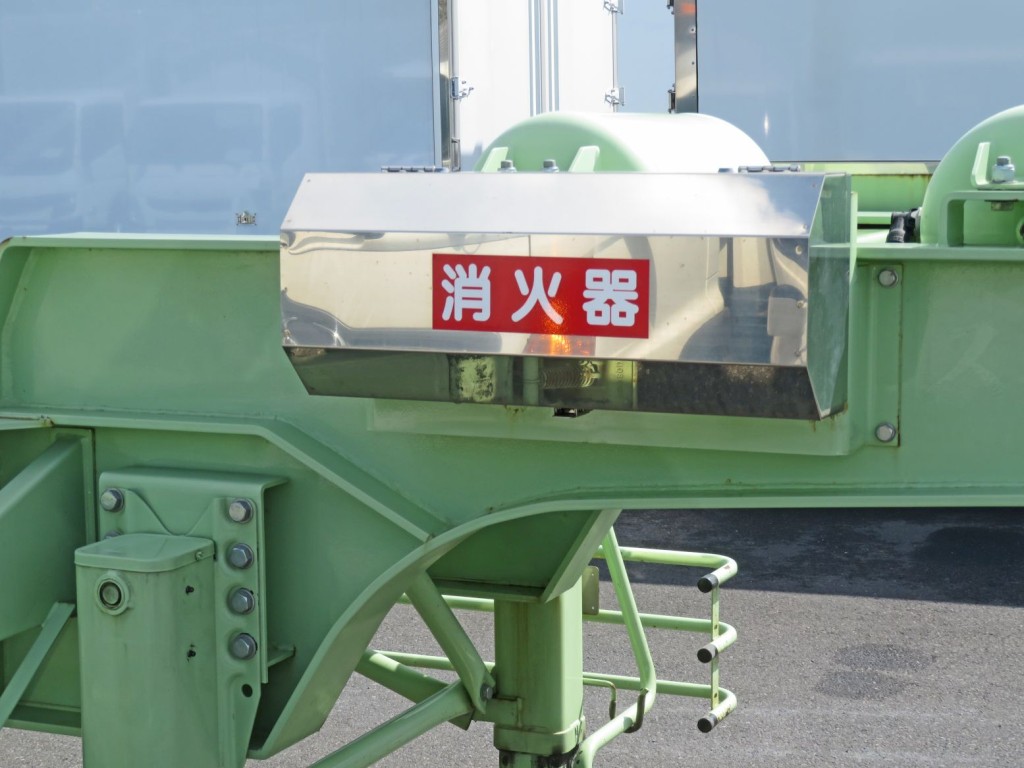 消火器付きです。|トレクス CTB320WHの写真15