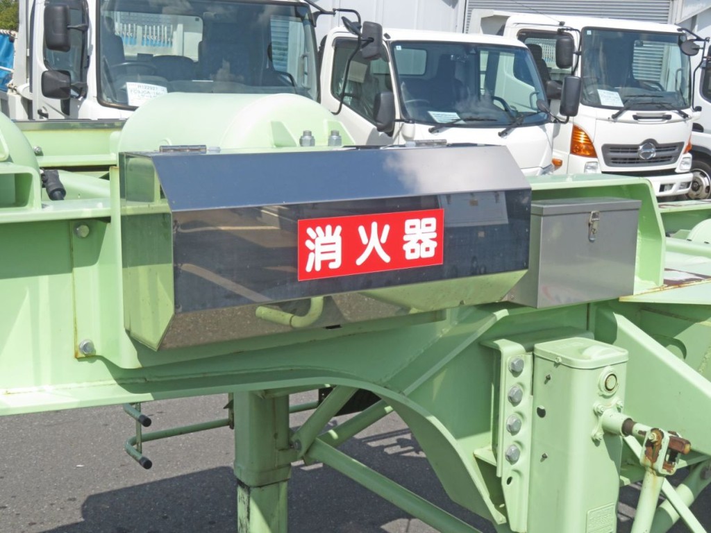 消火器付きです。|トレクス CTB320WHの写真16