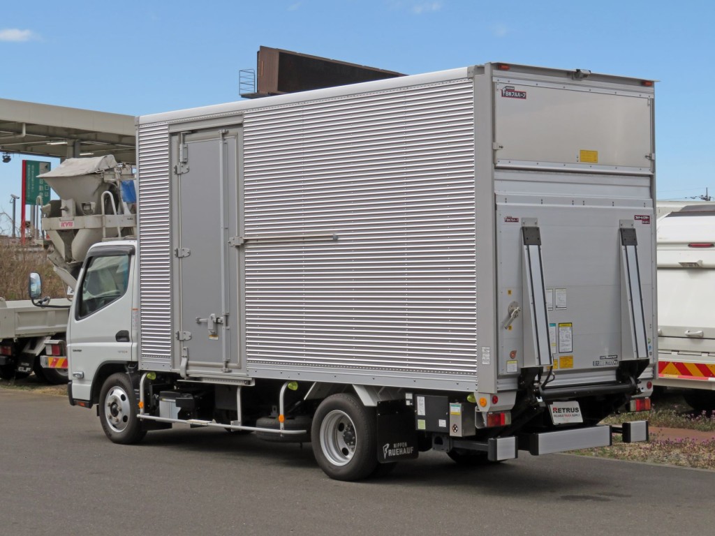 三菱 キャンター 2RG-FEAV0(2WD)の写真3