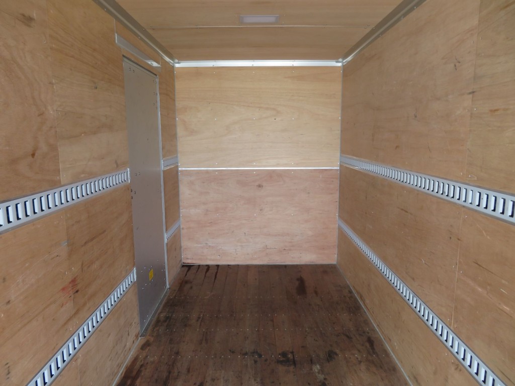 三菱 キャンター 2RG-FEAV0(2WD)の写真10