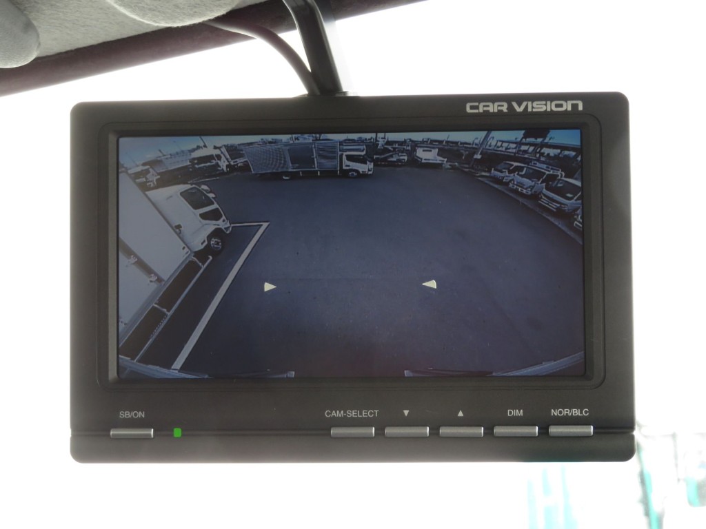 液晶バックモニター付きです。|三菱 キャンター 2RG-FEAV0(2WD)の写真19
