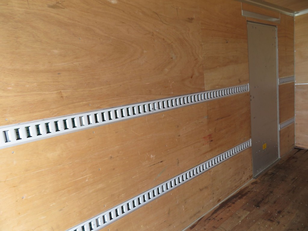 庫内側面の状態です。|三菱 キャンター 2RG-FEAV0(2WD)の写真33