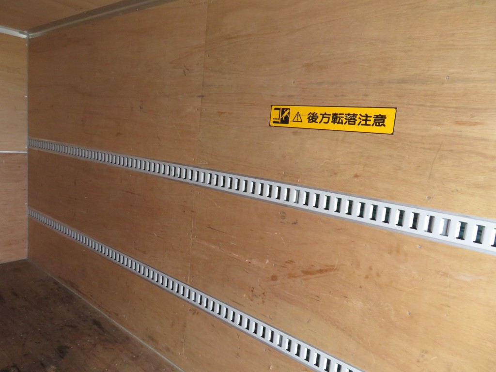 庫内側面の状態です。|三菱 キャンター 2RG-FEAV0(2WD)の写真34