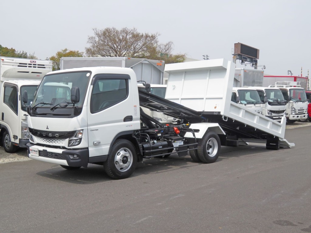 三菱 キャンター 2PG-FEBM0(2WD)の写真2