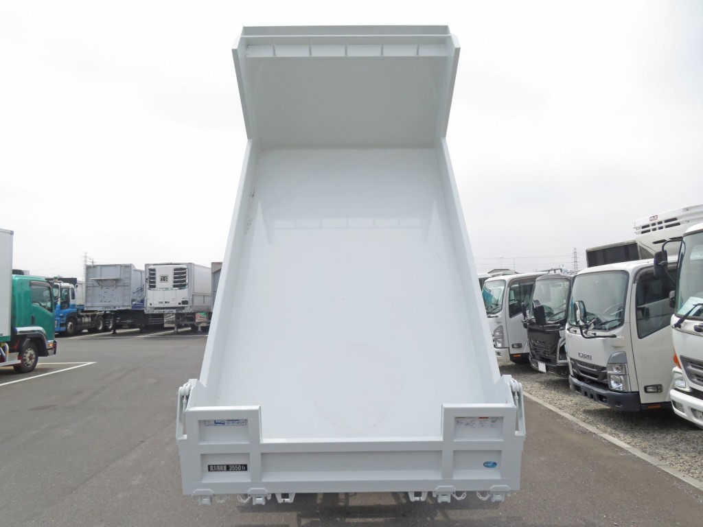 三菱 キャンター 2PG-FEBM0(2WD)の写真9