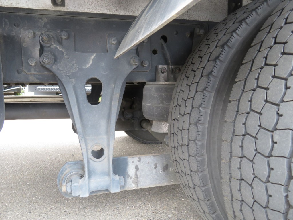 エアサスです。|日野 レンジャー 2KG-FD2ABG(2WD)の写真5