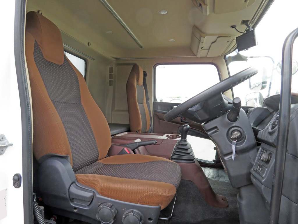 日野 レンジャー 2KG-FD2ABG(2WD)の写真6