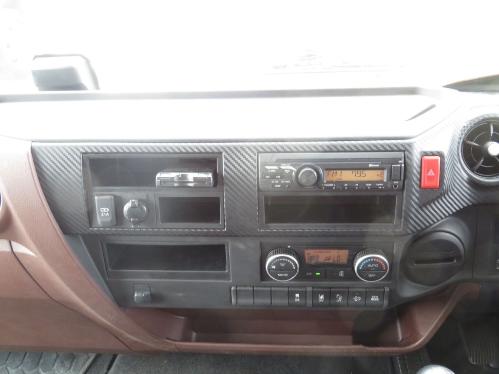 インパネ周りの状態です。|日野 レンジャー 2KG-FD2ABG(2WD)の写真27
