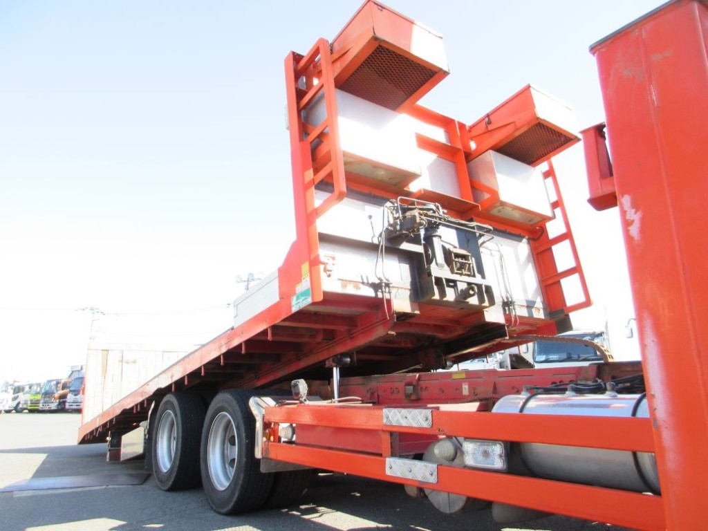 ボディー下周りの状態です。|三菱 ファイター LDG-FQ62Fの写真11