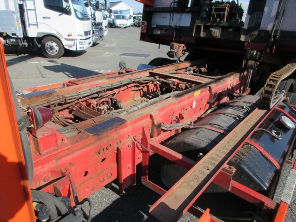 シャーシの状態です。|三菱 ファイター LDG-FQ62Fの写真12