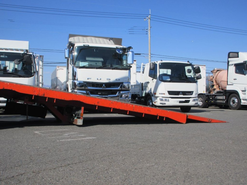 化粧板の着いた状態です。|三菱 ファイター LDG-FQ62Fの写真13