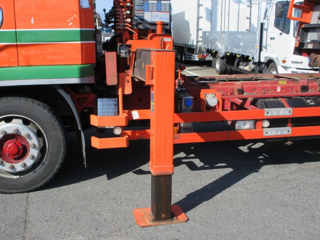 アウトリガーの状態です。|三菱 ファイター LDG-FQ62Fの写真15