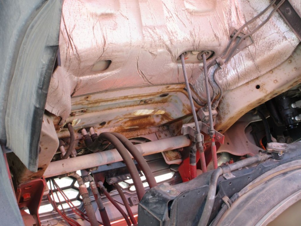 キャブ裏側にサビがあります。|三菱 ファイター LDG-FQ62Fの写真38