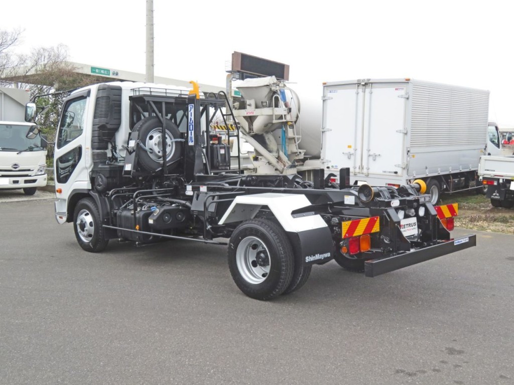 三菱 ファイター 2KG-FK72F(2WD)の写真3